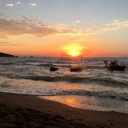 Confortevole Bilocale Giardino Doppio Parcheggio Апартаменты *