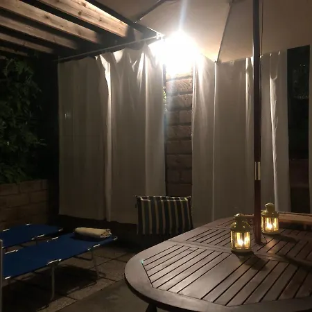 Apartmán Confortevole Bilocale Giardino Doppio Parcheggio *